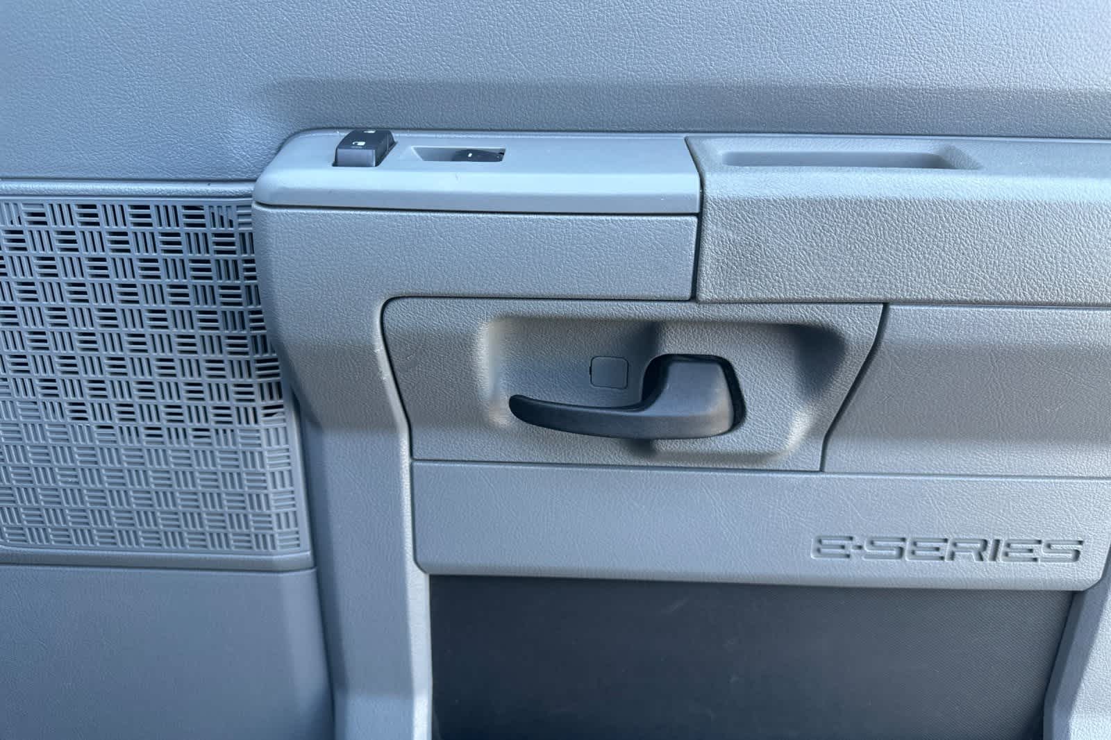 2014 Ford E-Series Cargo Van Commercial