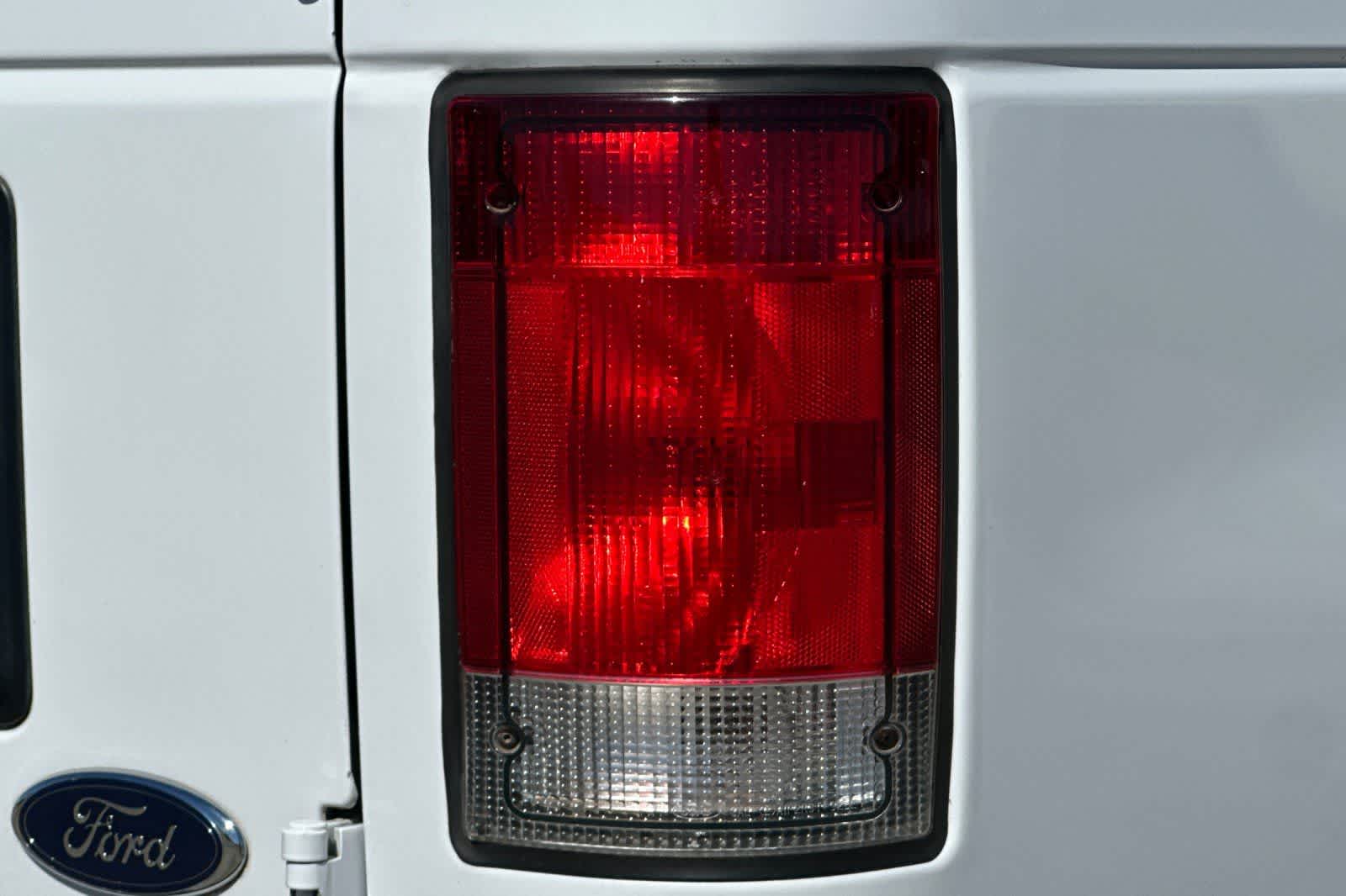 2014 Ford E-Series Cargo Van Commercial