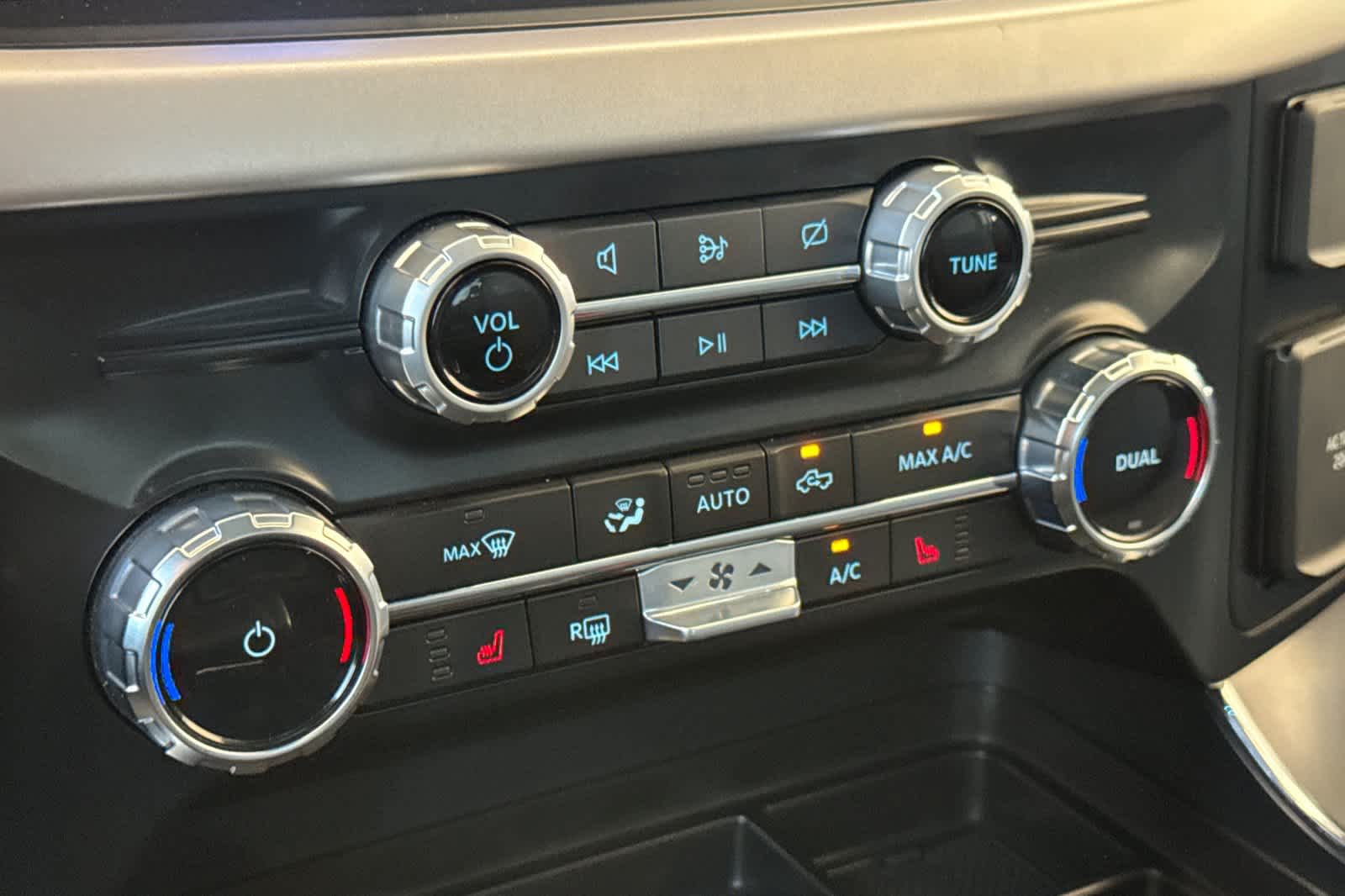 2023 Ford F-150 Lightning XLT