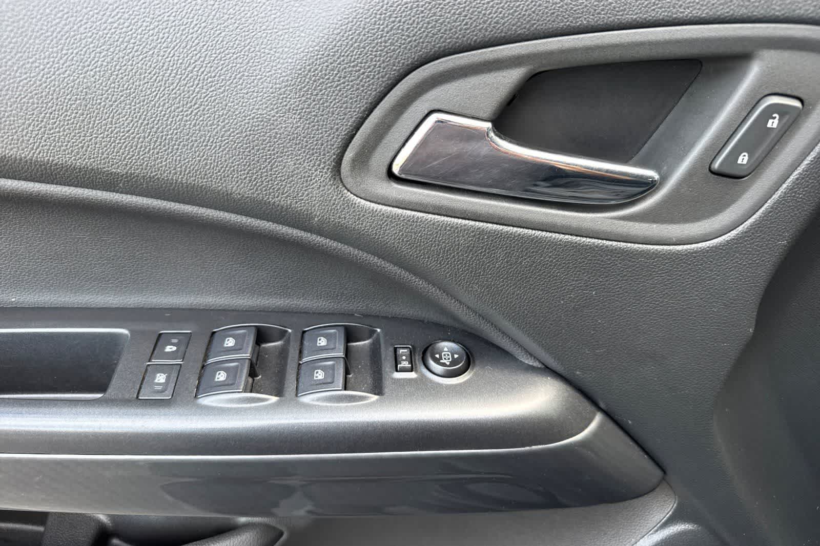 2022 GMC Canyon 4WD AT4 w/Leather