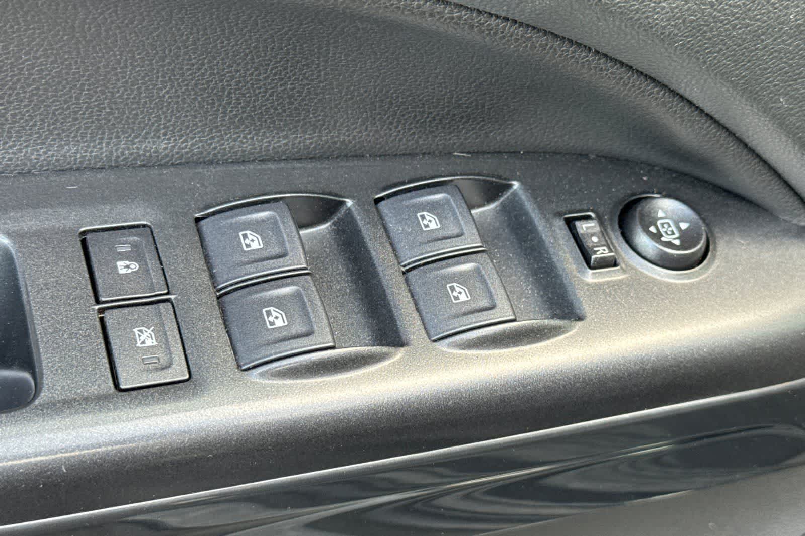 2022 GMC Canyon 4WD AT4 w/Leather
