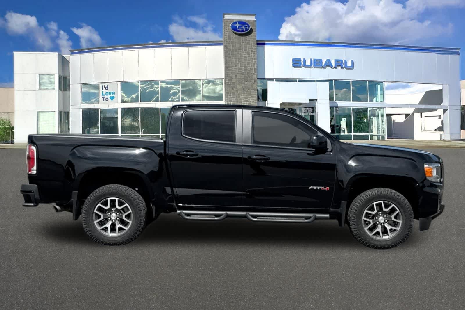 2022 GMC Canyon 4WD AT4 w/Leather