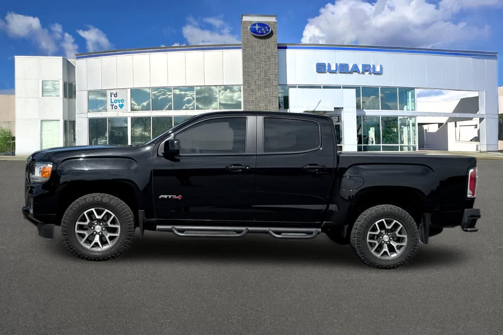 2022 GMC Canyon 4WD AT4 w/Leather