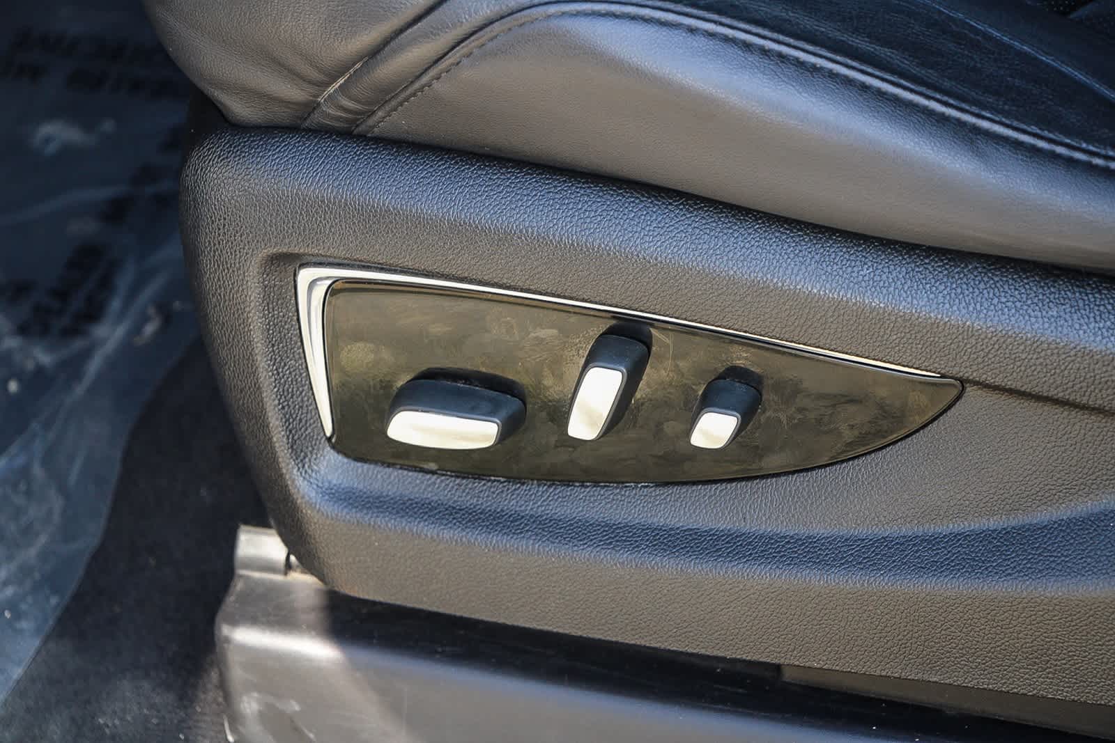 2017 Cadillac Escalade ESV Premium Luxury