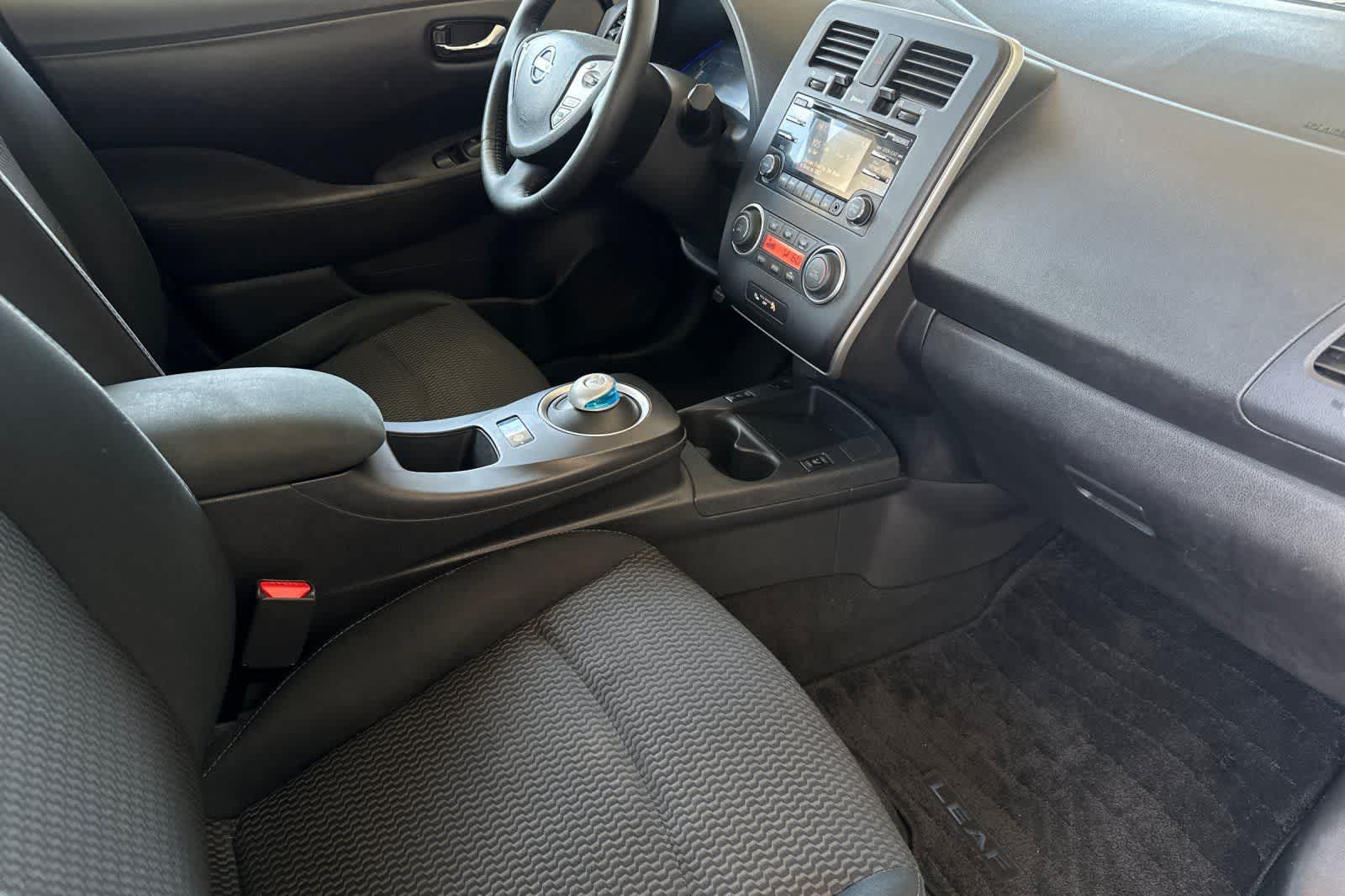 2015 Nissan LEAF S