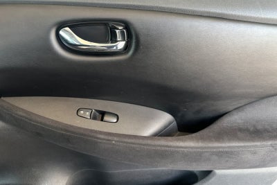2015 Nissan LEAF S