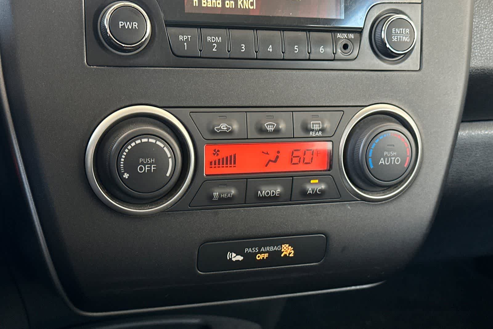 2015 Nissan LEAF S
