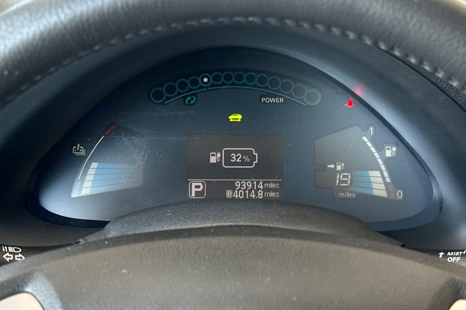 2015 Nissan LEAF S