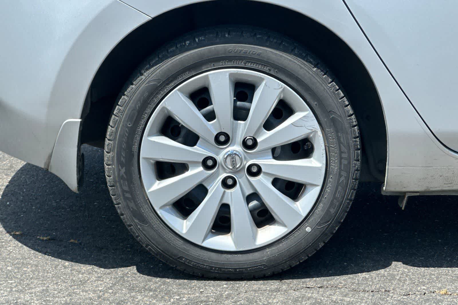2015 Nissan LEAF S