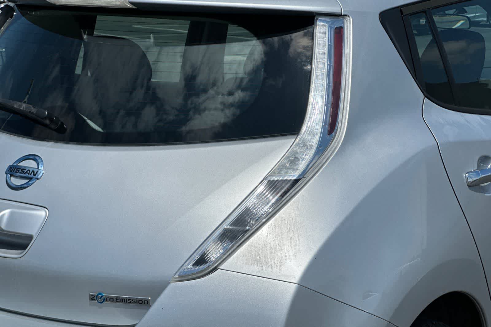 2015 Nissan LEAF S