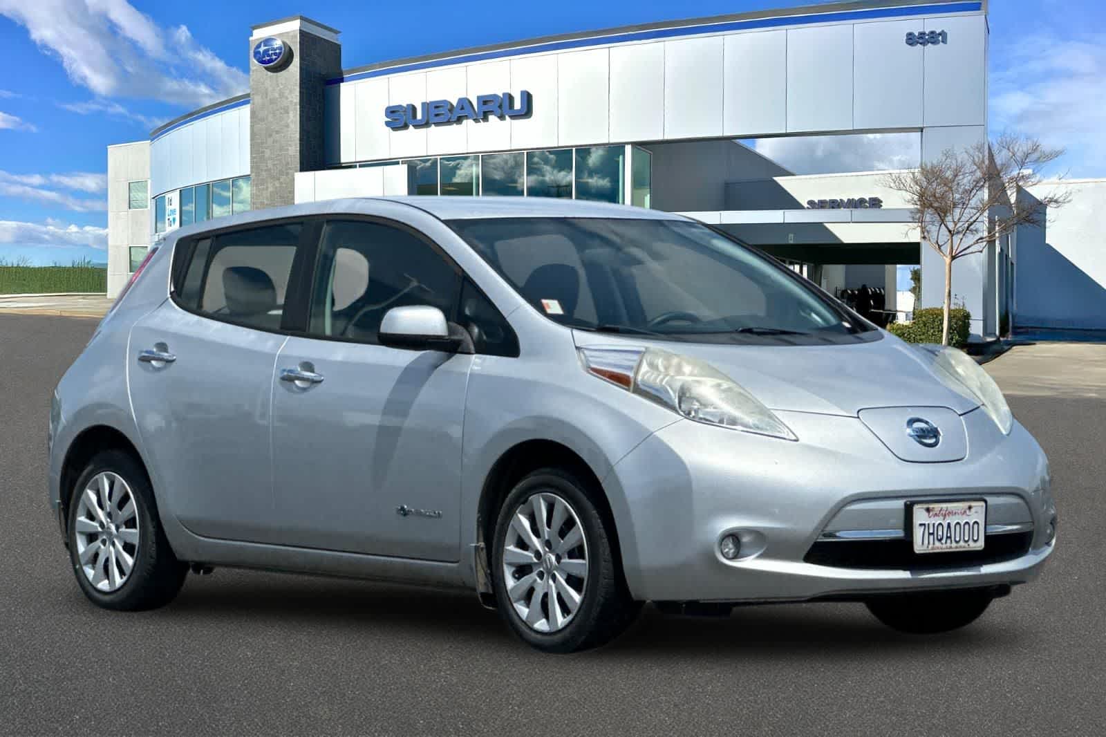 2015 Nissan LEAF S