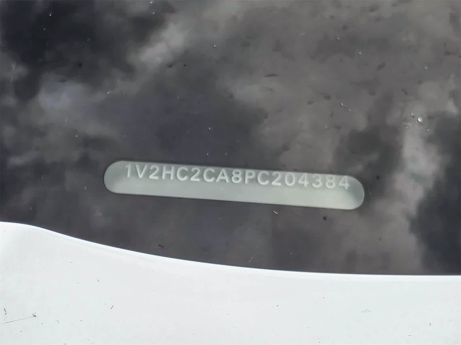 2023 Volkswagen Atlas Cross Sport 2.0T SE w/Technology