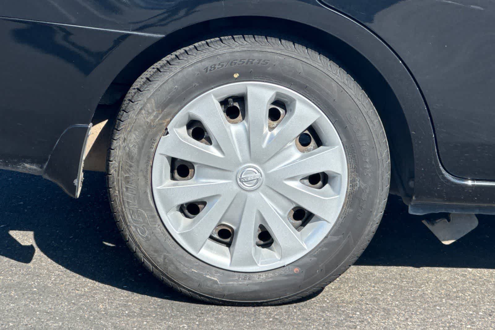 2017 Nissan Versa Sedan SV