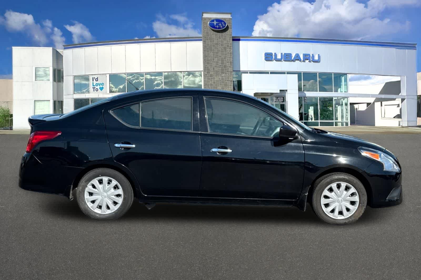 2017 Nissan Versa Sedan SV