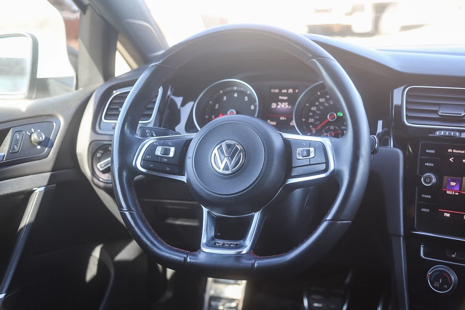 2018 Volkswagen Golf GTI SE