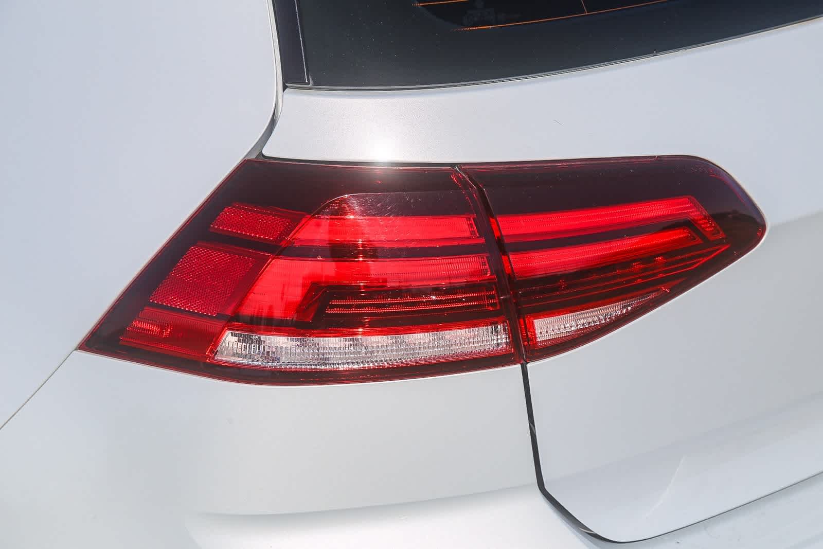 2018 Volkswagen Golf GTI SE