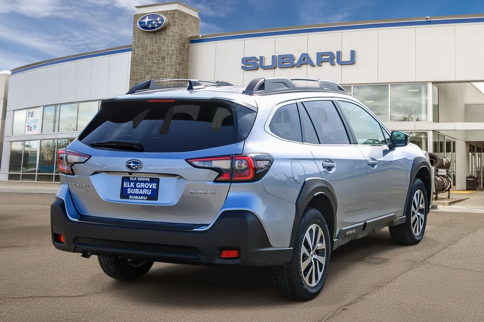 2025 Subaru Outback Premium
