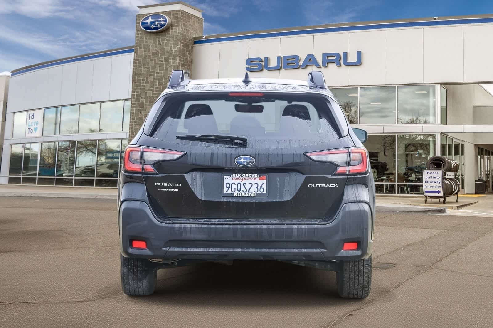 2023 Subaru Outback Premium