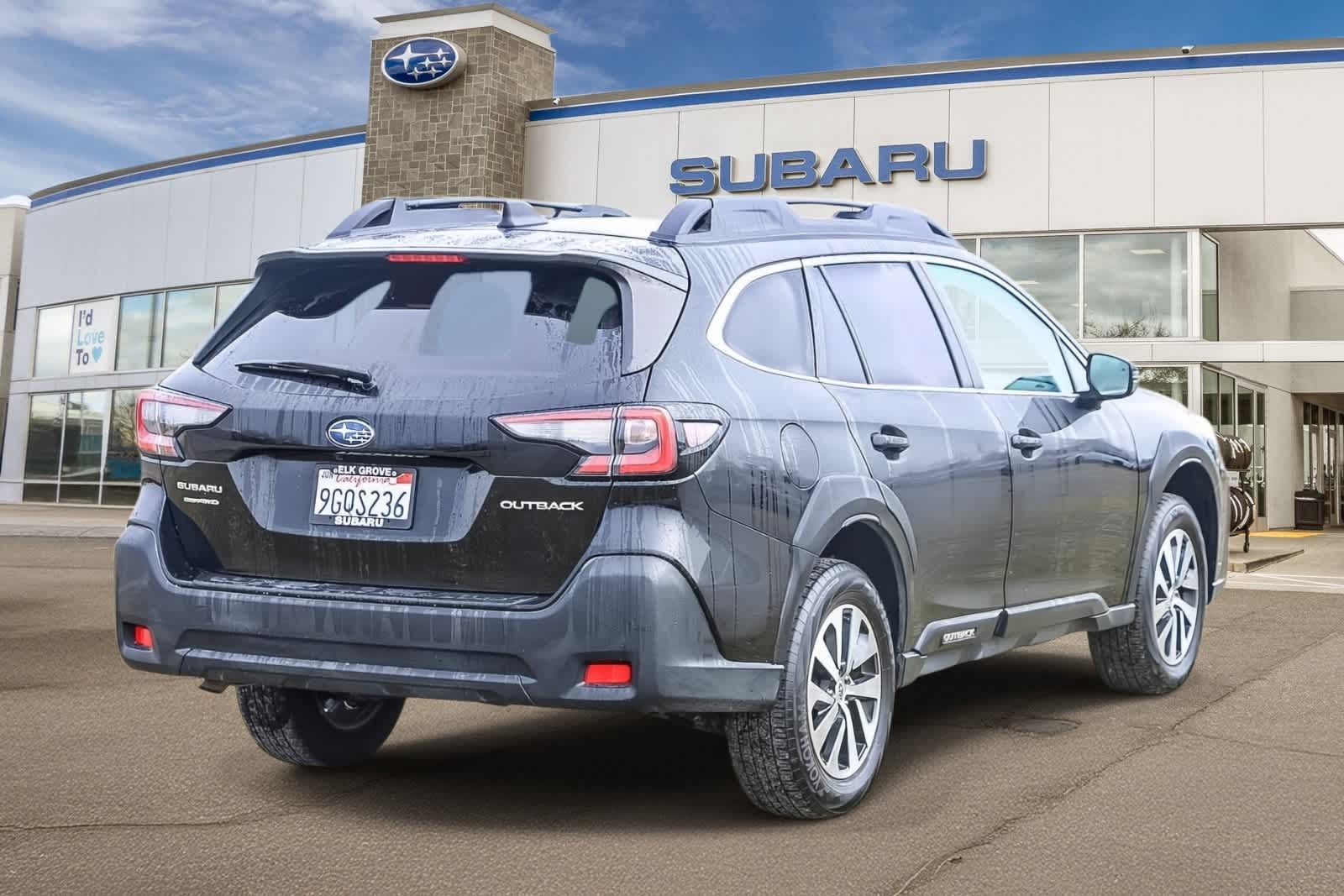 2023 Subaru Outback Premium