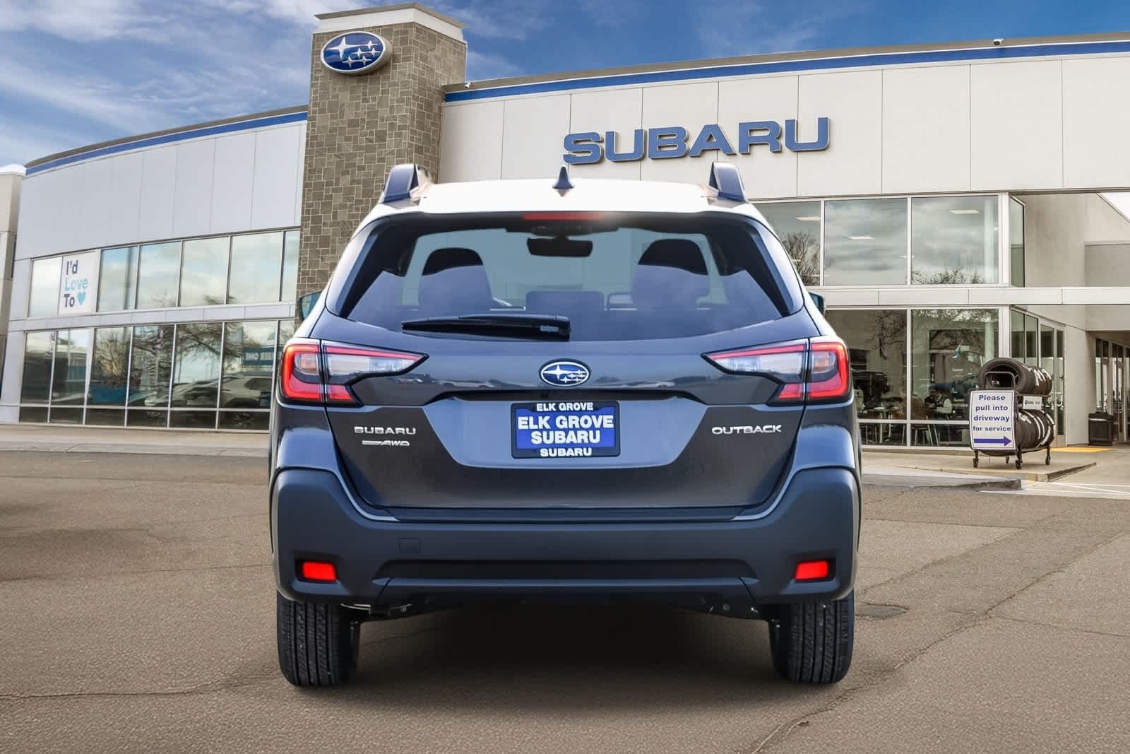 2025 Subaru Outback Premium