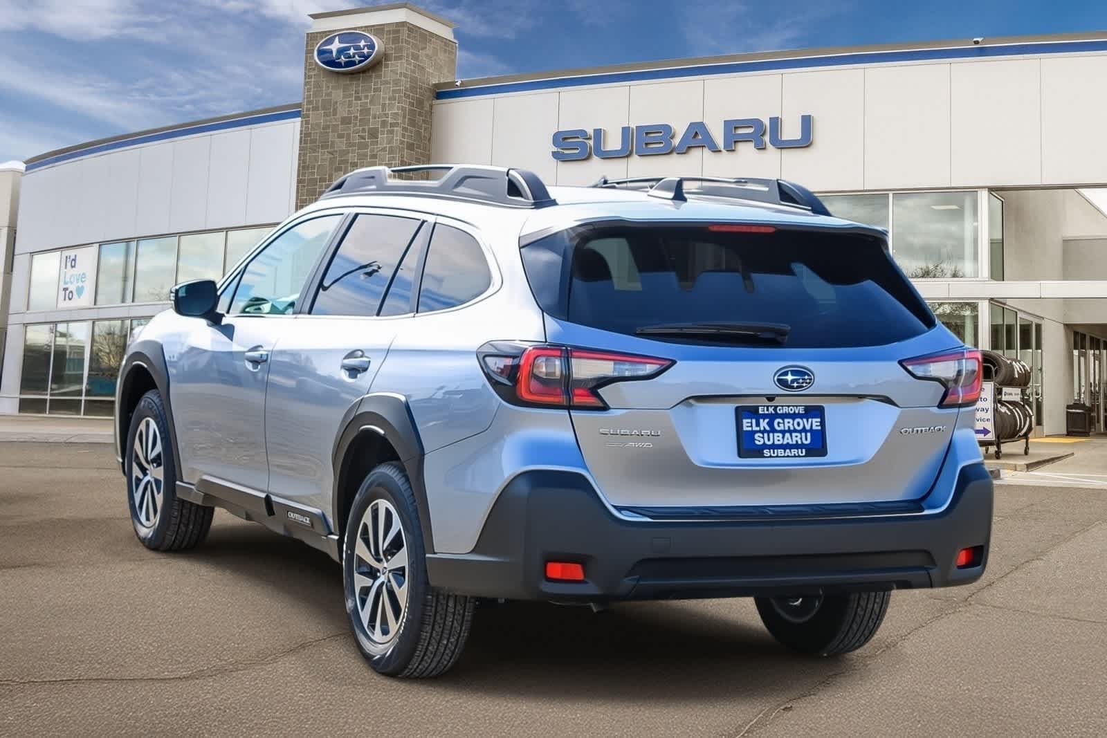 2025 Subaru Outback Premium