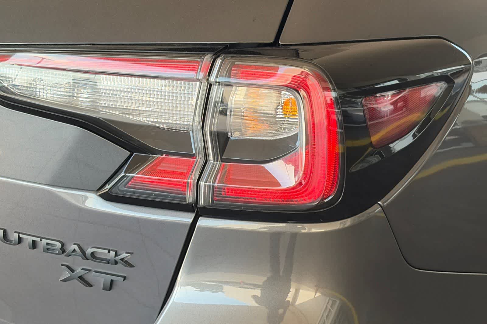 2022 Subaru Outback Onyx Edition XT