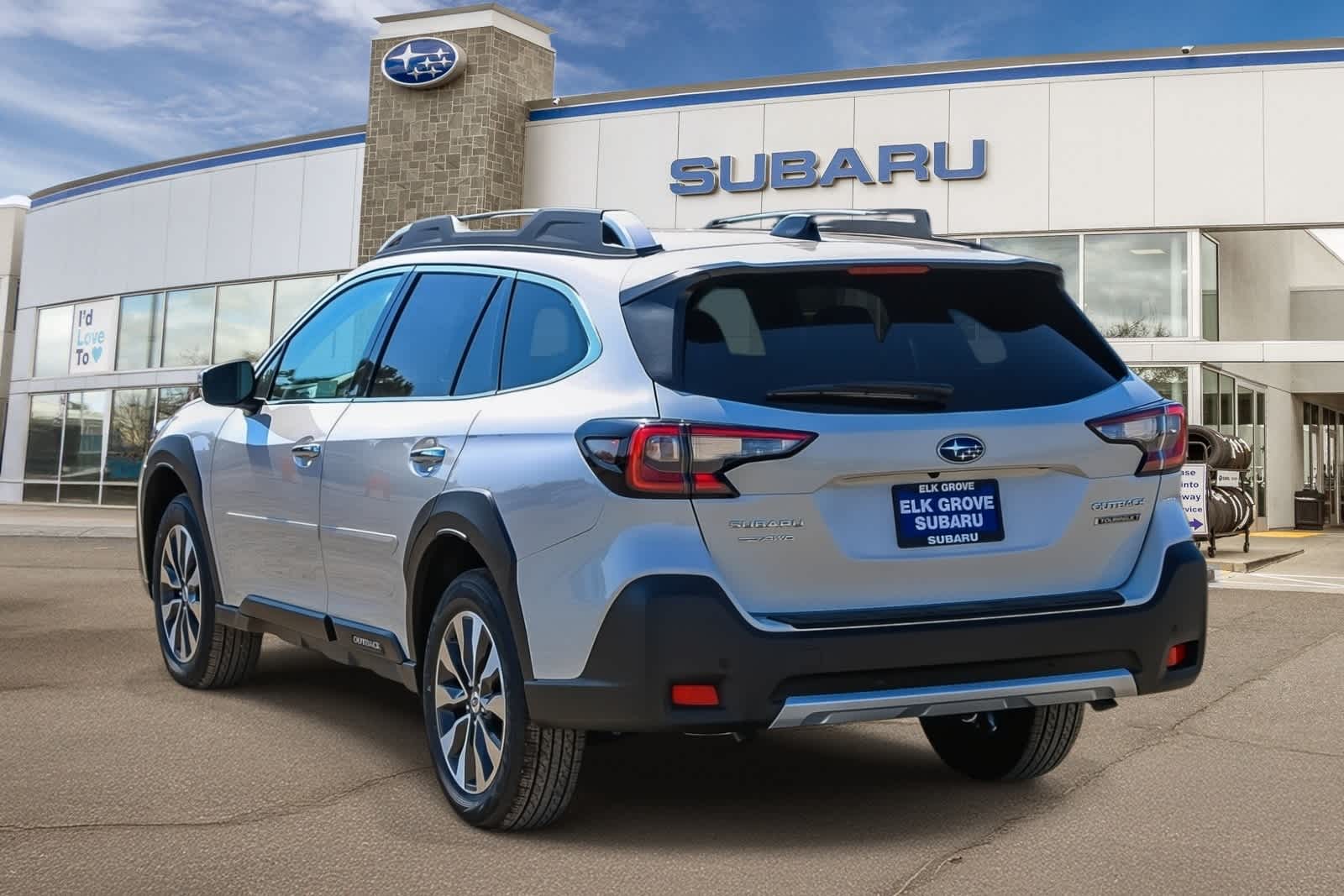 2025 Subaru Outback Touring XT