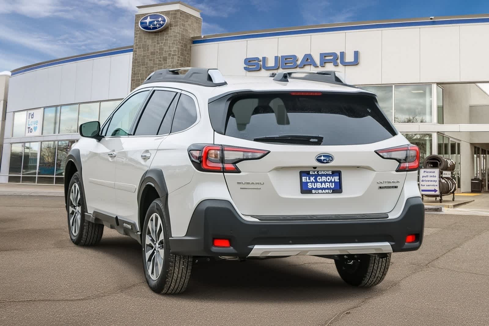 2025 Subaru Outback Touring XT