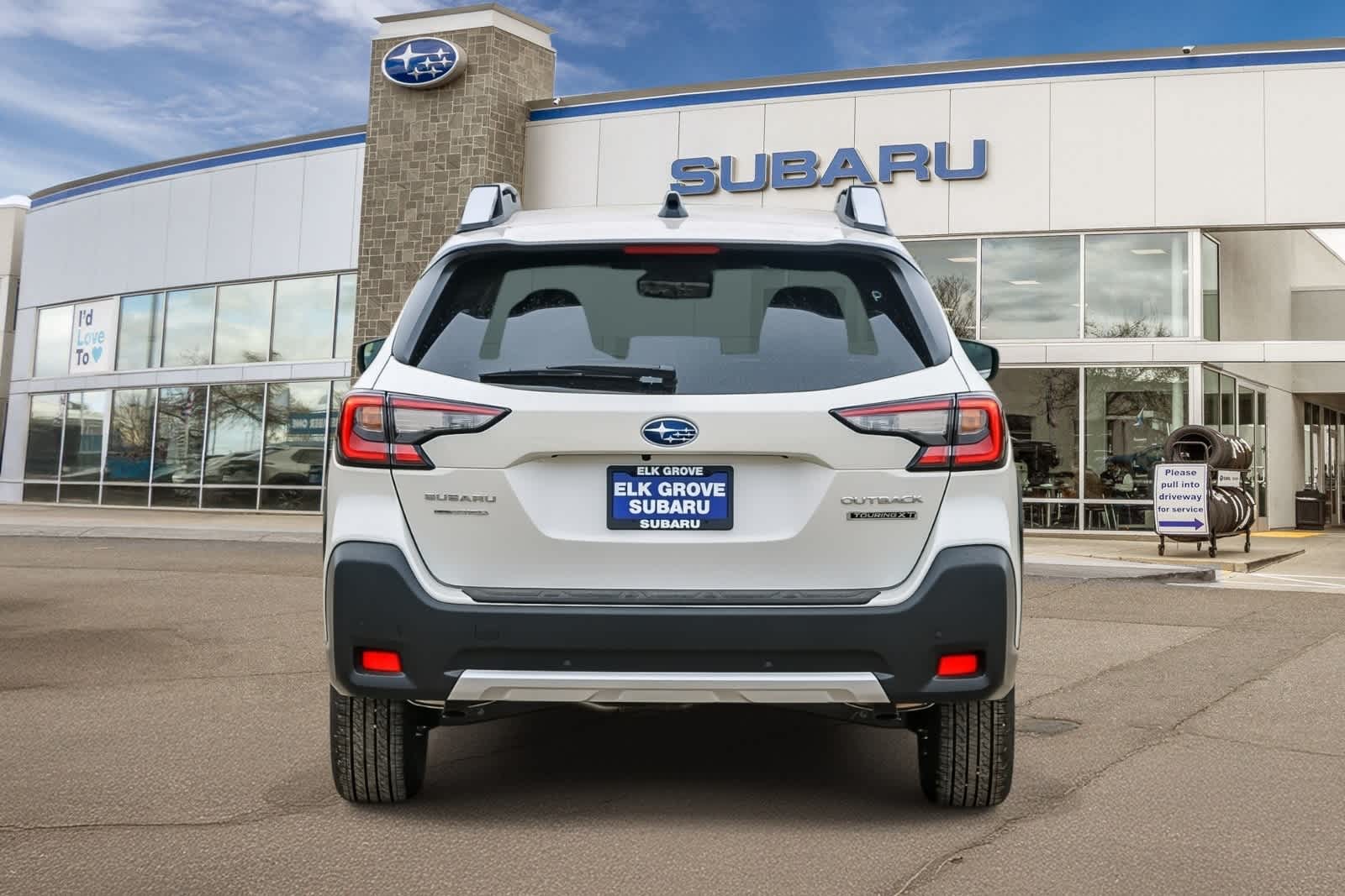 2025 Subaru Outback Touring XT