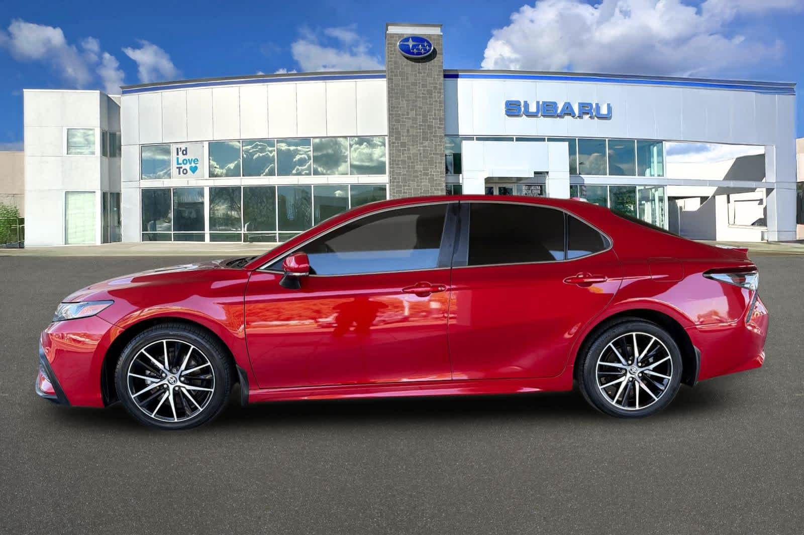 2022 Toyota Camry SE