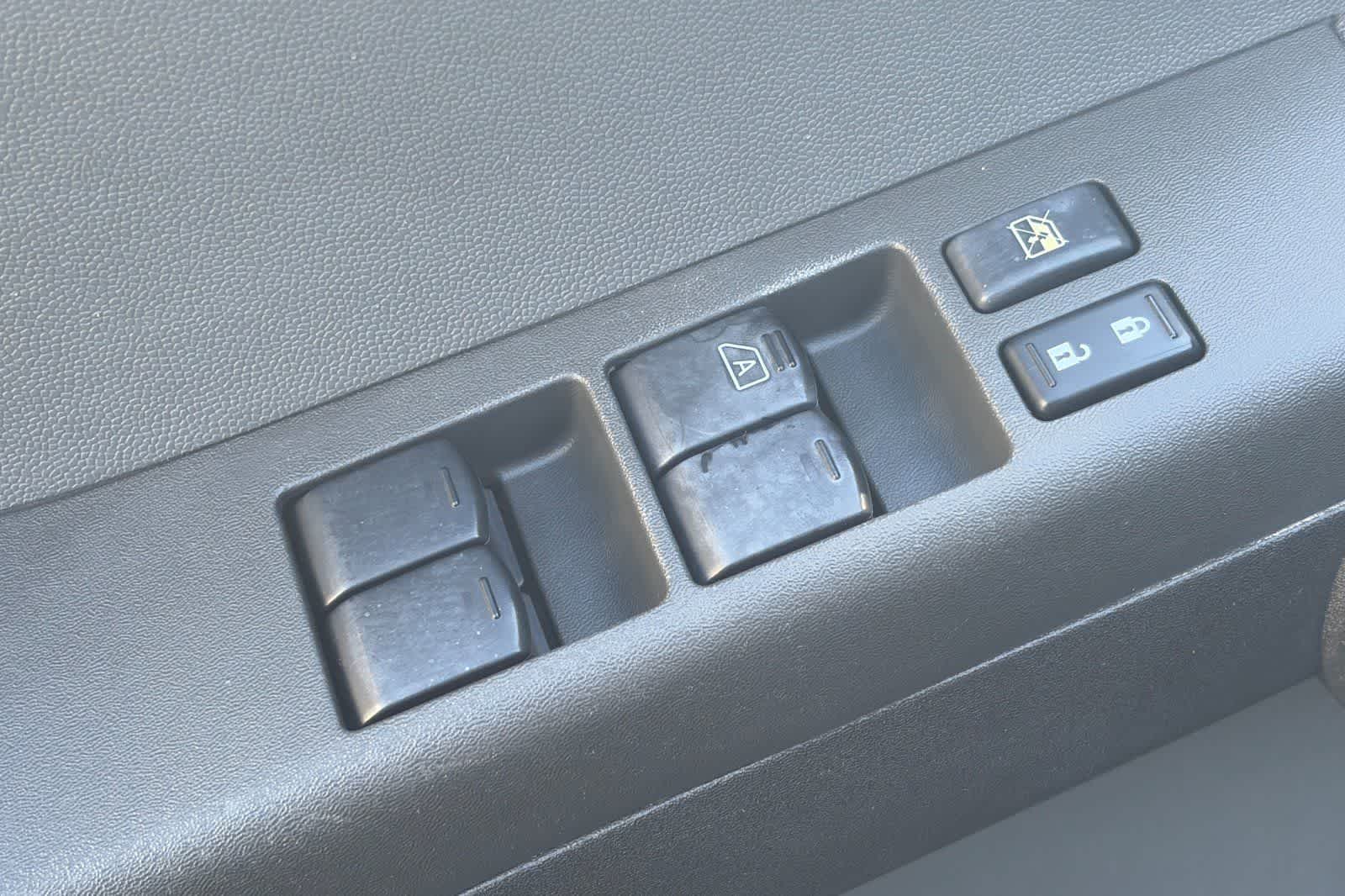 2015 Nissan Xterra S