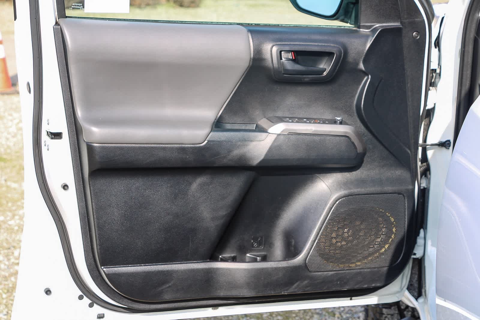 2017 Toyota Tacoma SR5