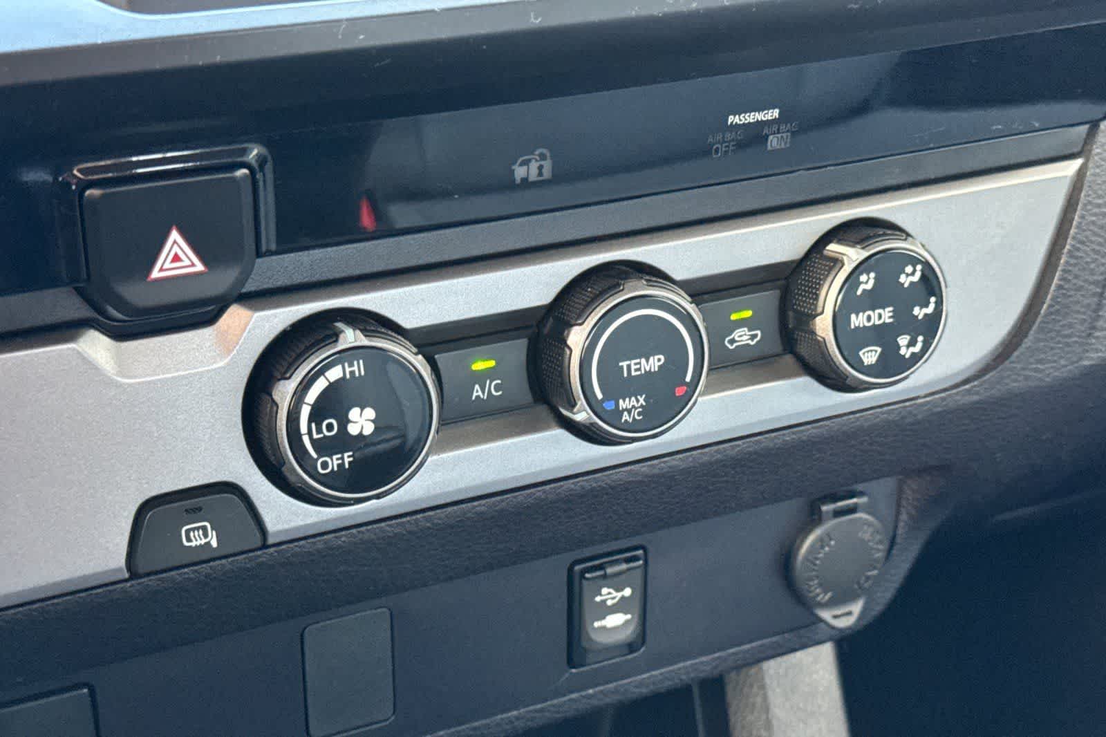 2017 Toyota Tacoma SR