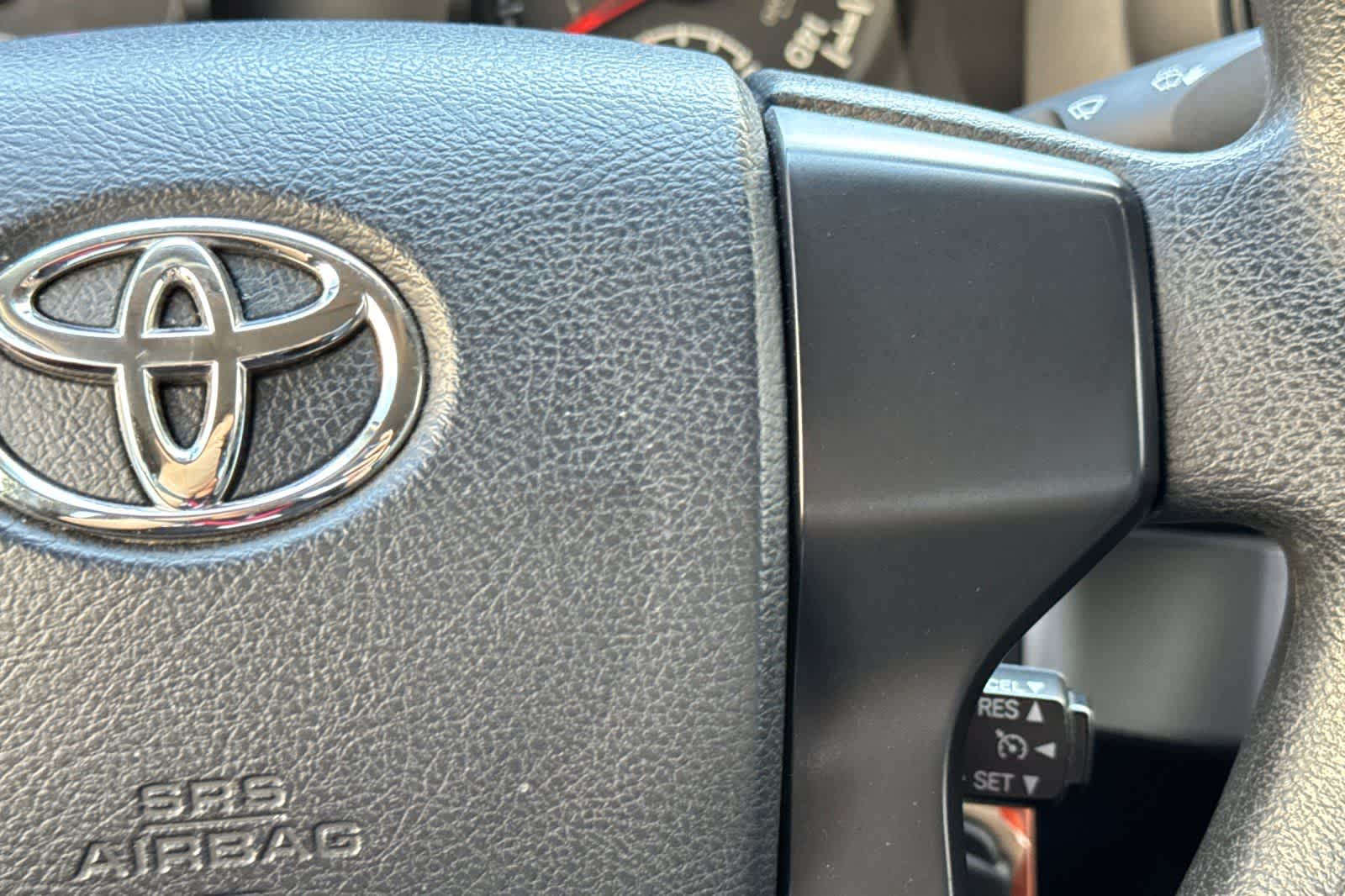 2017 Toyota Tacoma SR