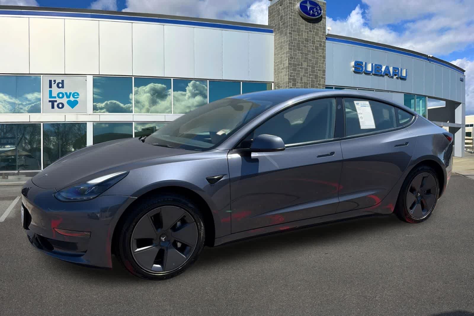 2023 Tesla Model 3 RWD