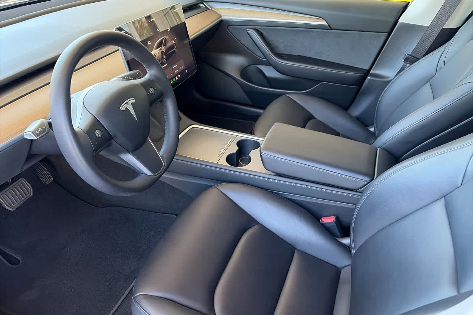 2023 Tesla Model 3 RWD