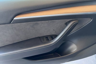 2023 Tesla Model 3 RWD