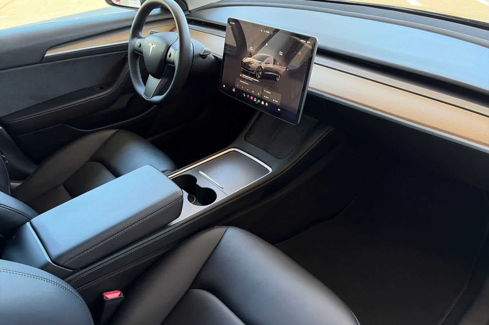 2023 Tesla Model 3 RWD