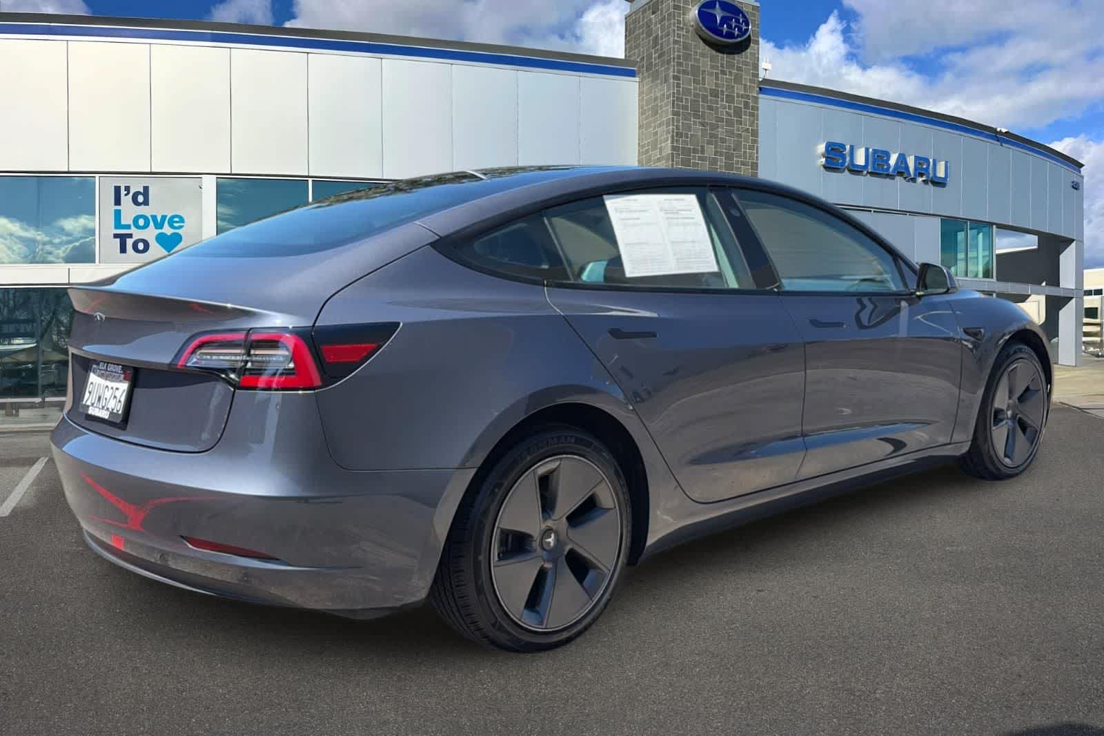 2023 Tesla Model 3 RWD