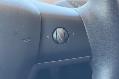 2023 Tesla Model 3 RWD