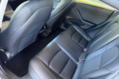 2023 Tesla Model 3 RWD