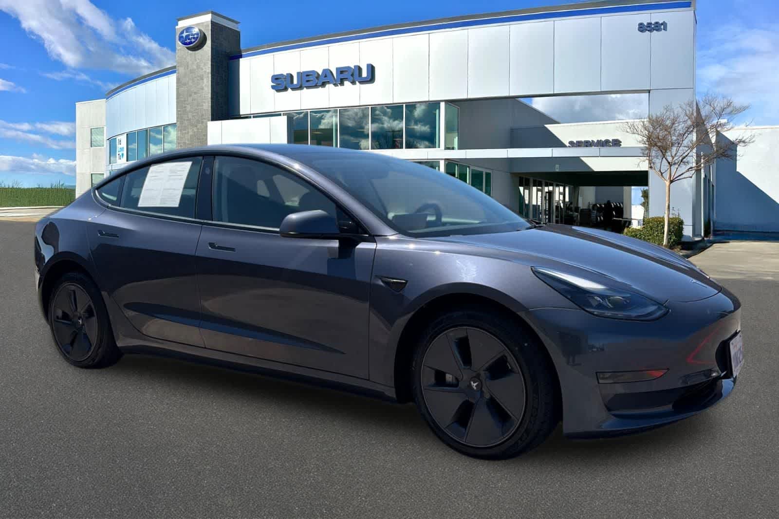 2023 Tesla Model 3 RWD
