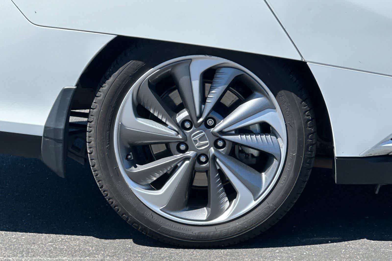 2018 Honda Clarity Plug-In Hybrid Sedan