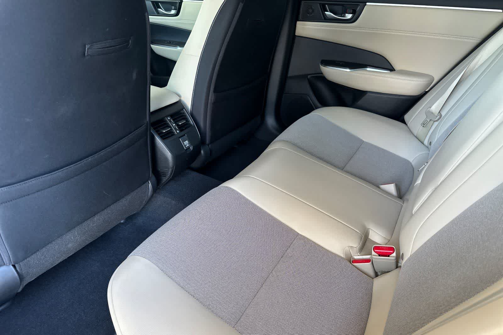 2018 Honda Clarity Plug-In Hybrid Sedan