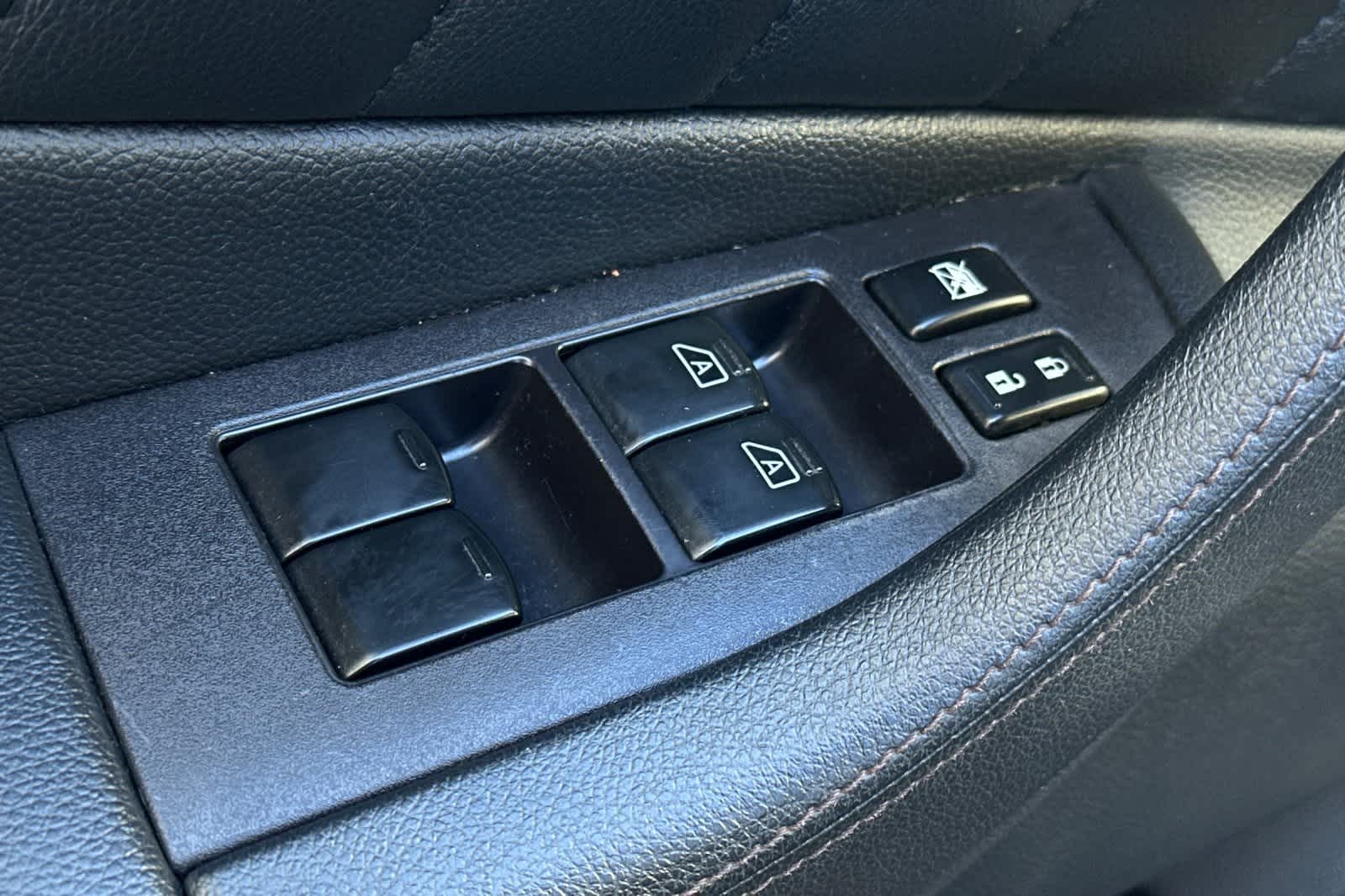 2017 INFINITI QX70 AWD