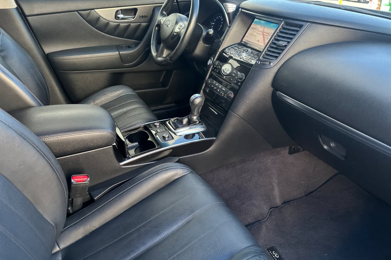 2017 INFINITI QX70 AWD