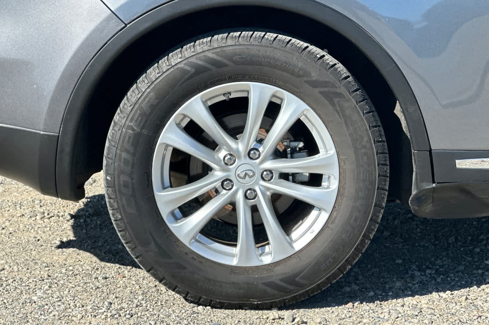 2017 INFINITI QX70 AWD