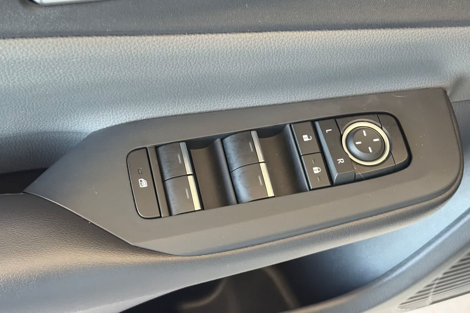 2023 Toyota Prius XLE
