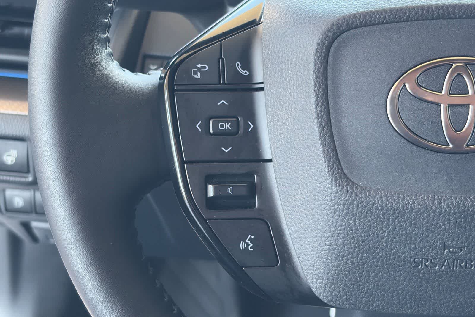 2023 Toyota Prius XLE