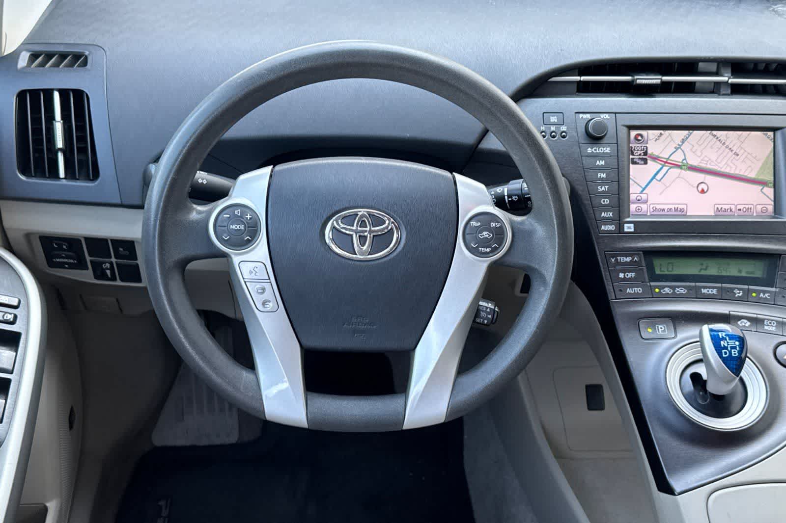 2010 Toyota Prius III